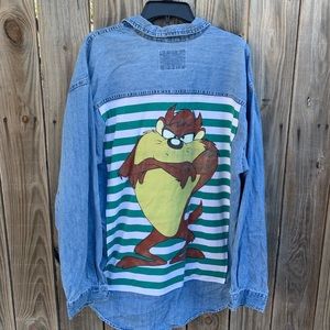 Vintage Reworked Levi’s Denim Shirt size XL With 1996 Taz Warner Bros T-shirt